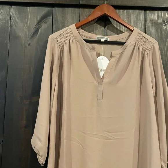 Pleione Brown Tunic with Batwing Sleeves and Relaxed Fit - Picture 2 of 13